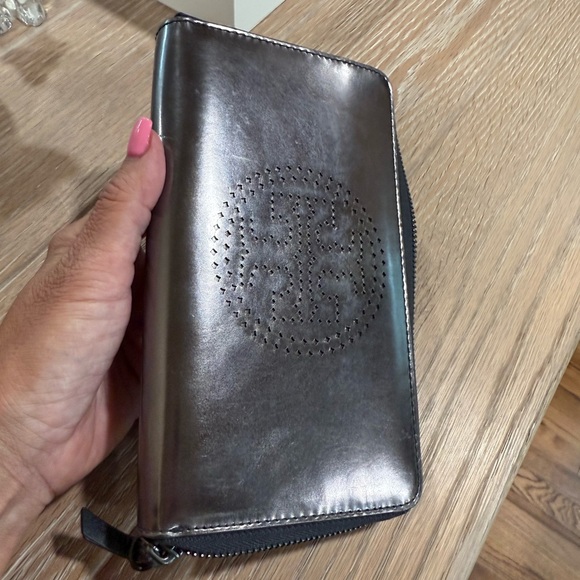 Tory Burch wallet - Picture 6 of 7